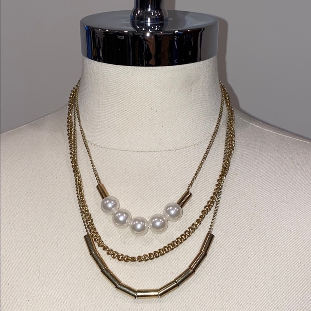 Statement necklace
